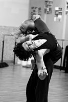 danza-contact-improvisation-federicapaola-capecchi